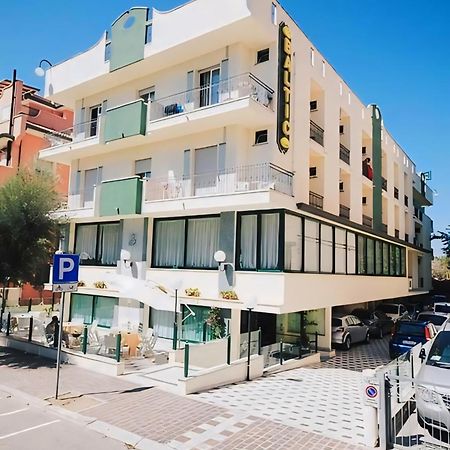 Hotel Baltic Misano Adriatico Exterior foto