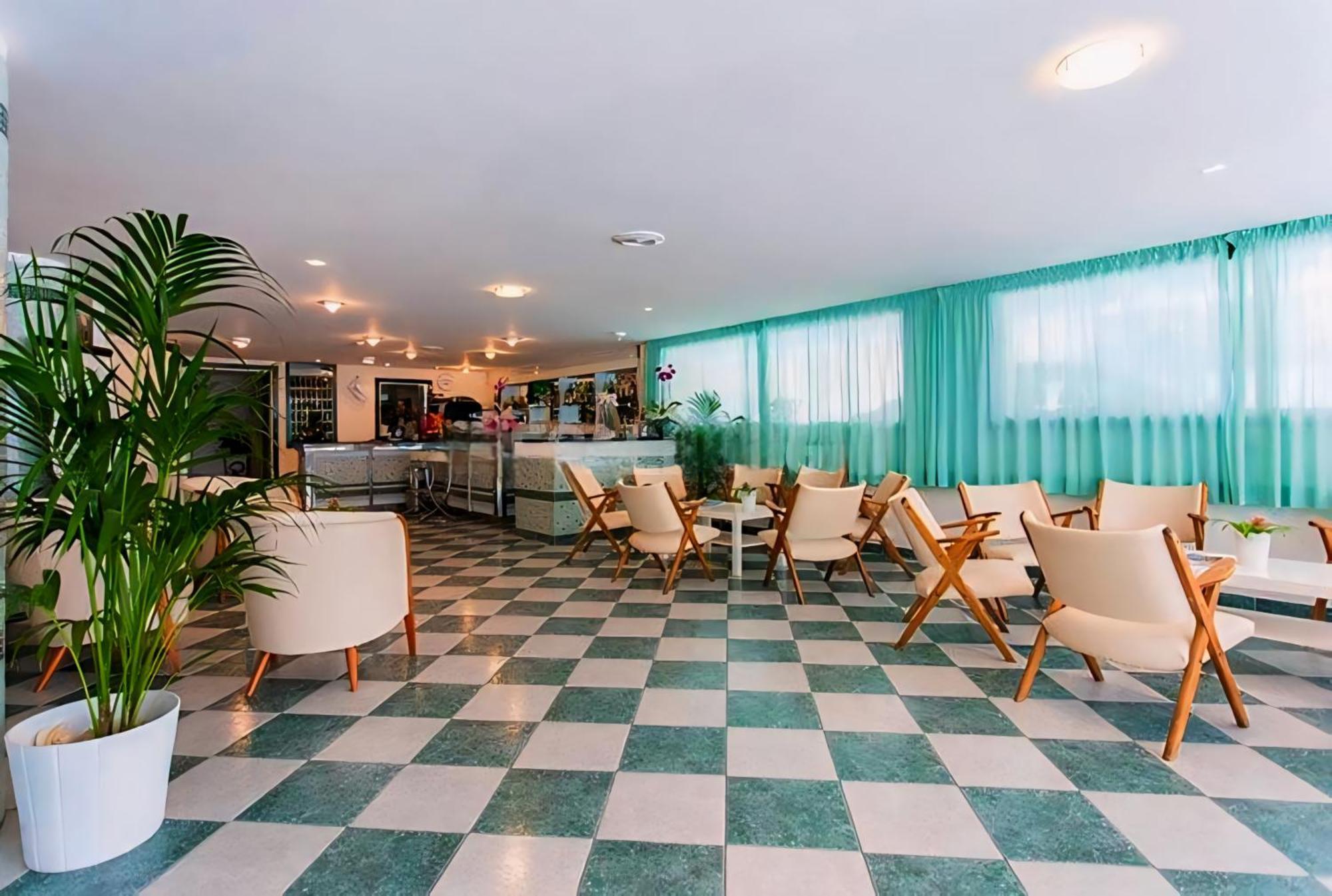 Hotel Baltic Misano Adriatico Exterior foto
