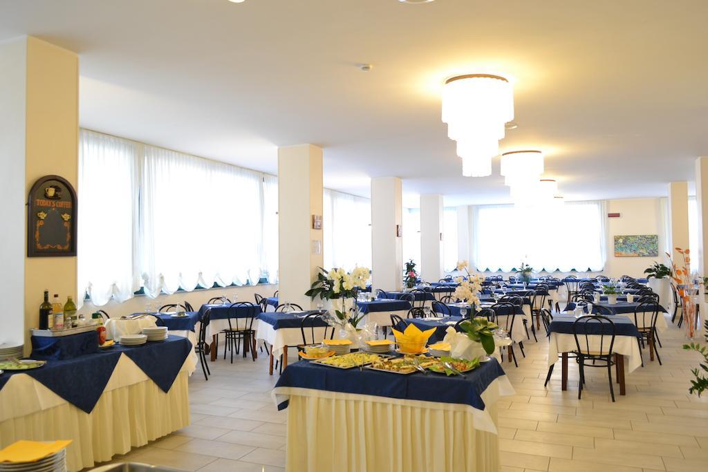 Hotel Baltic Misano Adriatico Exterior foto